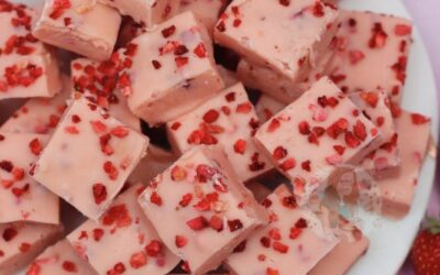 Bailey’s Strawberries & Cream Fudge